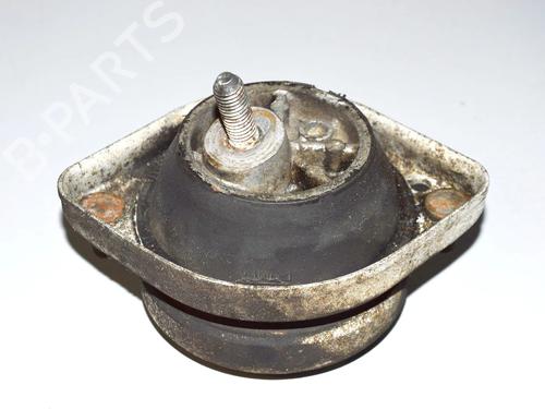 Used Engine mount Engine mount BMW 7 (E38) 728 i, iL (193 hp) 34066035 34066035
