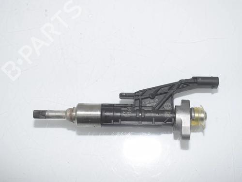 Used Injector Injector BMW 5 (G30, F90) 530 e Plug-in-Hybrid xDrive (252 hp) 35985159 35985159