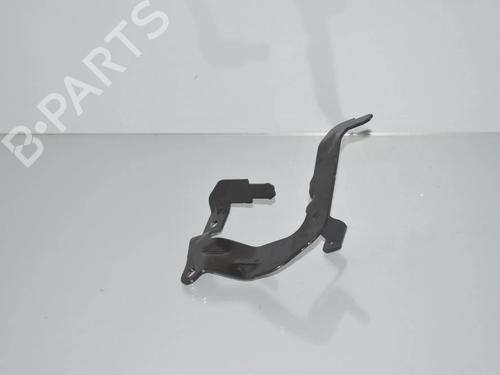 Støtte Støtte BMW 3 (F30, F80) 320 i (170 hp) 34078112 34078112