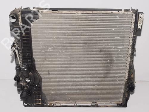 radiator-set-bmw-x5-e53-2000-2001-2002-2003-2004-2005-2006-34072641 main image