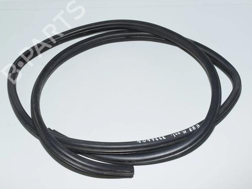 rubber-door-seal-bmw-1-e87-2003-2004-2005-2006-2007-2008-2009-2010-2011-2012-2013-34081427 main image