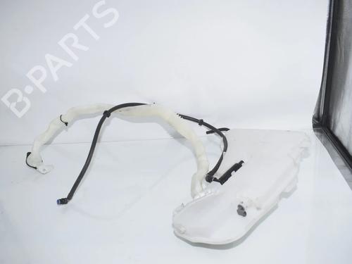 Used Windscreen washer tank Windscreen washer tank BMW 5 Touring (F11) 530 d xDrive (258 hp) 34111503 34111503