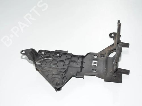 Used Support Support BMW X5 (G05, F95) xDrive 30 d Mild-Hybrid (286 hp) 34068111 34068111