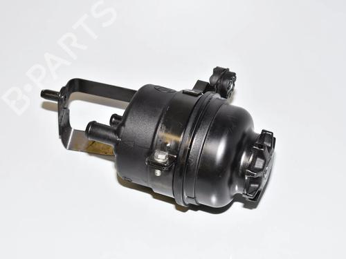 Used Power steering reservoir Power steering reservoir BMW 5 (E60) 530 d (235 hp) 34074650 34074650