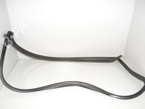 Gummiliste TESLA MODEL 3 (5YJ3) EV | BP34088026C142 - Image 3