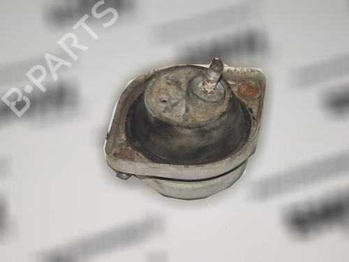 Used Engine mount Engine mount BMW 7 (E38) 740 i, iL (286 hp) 34088056 34088056