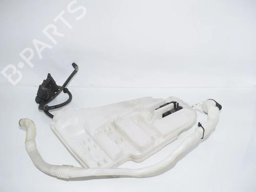 Used Windscreen washer tank Windscreen washer tank 36876877 36876877