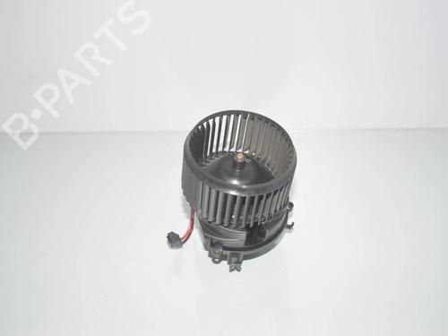 Used Heater blower motor Heater blower motor BMW X1 (F48) xDrive 20 i (192 hp) 34089826 34089826