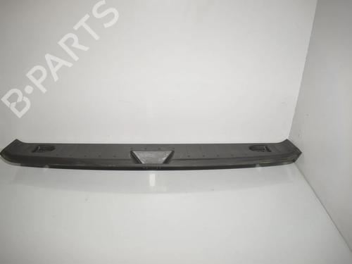 moldura-del-porton-trasero-bmw-i3-i01-2013-34069599 main image