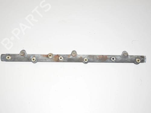 injection-rail-bmw-5-touring-e39-1996-1997-1998-1999-2000-2001-2002-2003-2004-34088778 main image