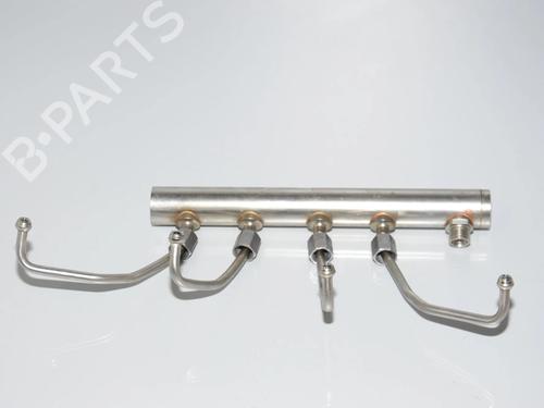 Used Injection rail Injection rail BMW 4 Gran Coupe (F36) 420 i (184 hp) 34068076 34068076