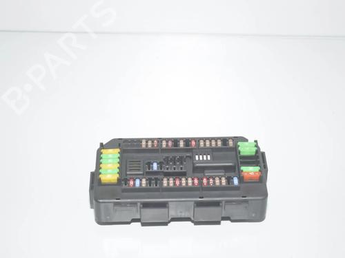 Used Fuse box Fuse box BMW 4 Convertible (F33, F83) 420 i (184 hp) 34075799 34075799