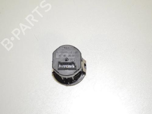 Switch BMW 2 Convertible (F23) 220 i | BP34085566I30 - Image 4