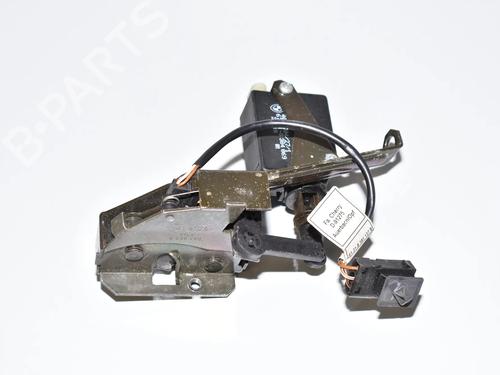 Used Tailgate lock Tailgate lock BMW 5 Touring (E39) 525 d (163 hp) 34072424 34072424
