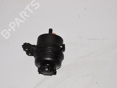 power-steering-reservoir-bmw-3-e46-1997-1998-1999-2000-2001-2002-2003-2004-2005-34067461 main image