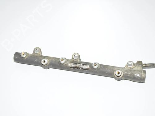 Used Injection rail Injection rail BMW 3 (E46) 320 d (150 hp) 34072212 34072212