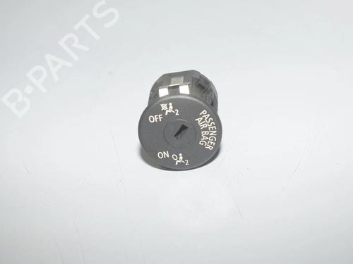 switch-bmw-5-gran-turismo-f07-2009-2010-2011-2012-2013-2014-2015-2016-2017-34075943 main image