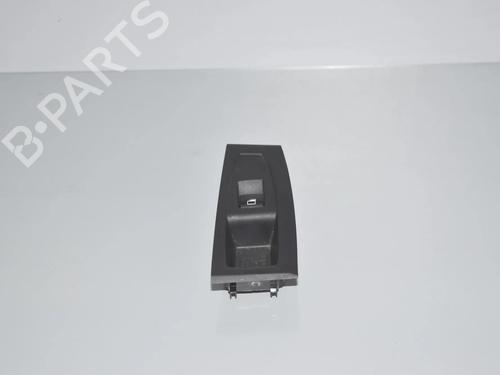 left-rear-window-switch-bmw-2-active-tourer-f45-2013-2014-2015-2016-2017-2018-2019-2020-2021-34077517 main image