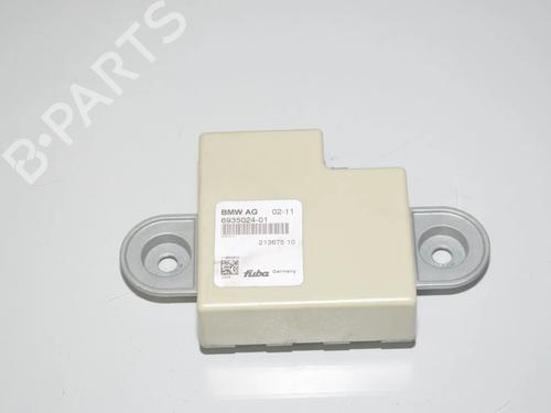 Used Antenna/Base Antenna/Base BMW 5 (F10) 530 d (245 hp) 34069187 34069187