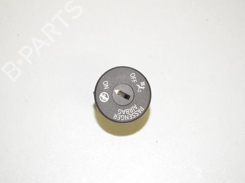 switch-bmw-5-touring-g31-2017-34066301 main image