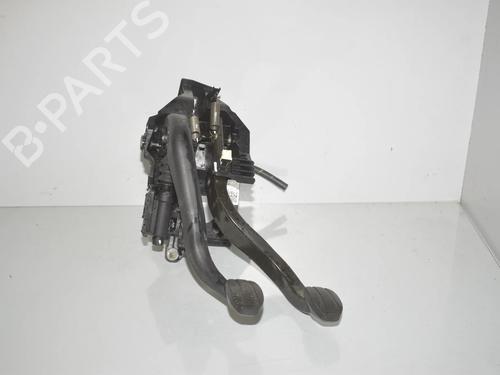 Used Clutch pedal Clutch pedal BMW 2 Active Tourer (F45) 218 i (136 hp) 34091371 34091371