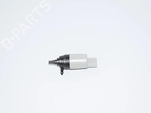 washer-pump-bmw-1-e81-2006-2007-2008-2009-2010-2011-2012-34087967 main image