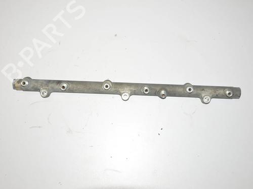 injection-rail-bmw-5-touring-e39-1996-1997-1998-1999-2000-2001-2002-2003-2004-34080332 main image