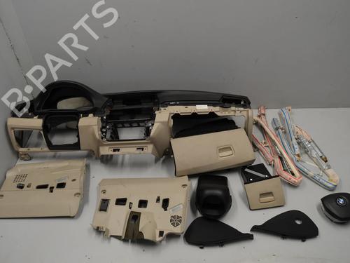 Dashboard BMW 5 (F10) 525 d | BP38030333C46 - Image 2