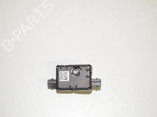 antennabase-bmw-3-touring-g21-g81-2019-34098082 main image