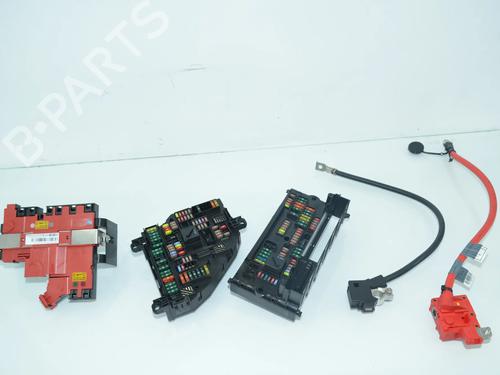 Used Fuse box Fuse box BMW 5 Gran Turismo (F07) 530 d (245 hp) 34077524 34077524