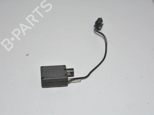 antennebase-bmw-x5-e53-2000-2001-2002-2003-2004-2005-2006-34063400 main image