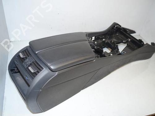 Used Middle console Middle console BMW 5 Touring (F11) M 550 d xDrive (381 hp) 34063263 34063263
