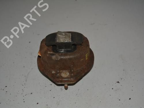 Used Engine mount Engine mount BMW 7 (E65, E66, E67) 735 i (306 hp) 34091012 34091012