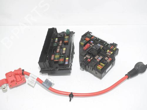 Used Fuse box Fuse box 36876862 36876862