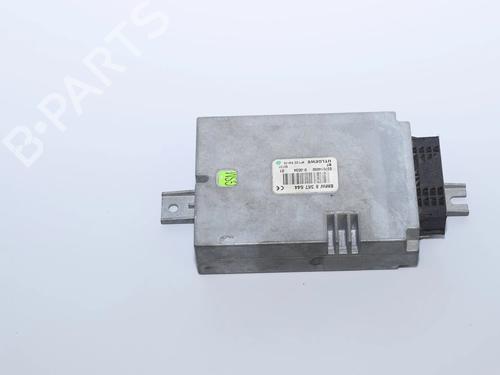 Antenne/Base Antenne/Base BMW 5 (E39) 530 d (184 hp) 34072480 34072480