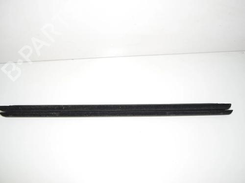 Dørlist Dørlist BMW 3 (G20, G80, G28) 330 e Plug-in-Hybrid (292 hp) 34088239 34088239