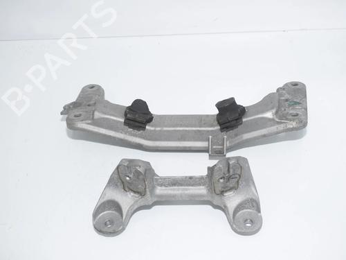 Used Gearbox mount Gearbox mount BMW 3 (F30, F80) 330 d (258 hp) 34111524 34111524