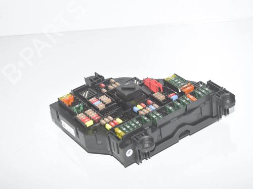 fuse-box-bmw-5-gran-turismo-f07-2009-2010-2011-2012-2013-2014-2015-2016-2017-34074362 main image