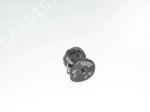 Used Switch Switch BMW 5 Touring (F11) M 550 d xDrive (381 hp) 34066049 34066049