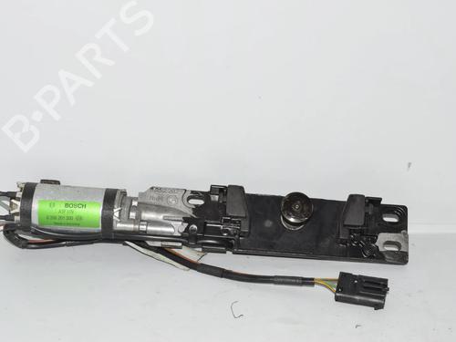 tailgate-lock-bmw-7-e38-1994-1995-1996-1997-1998-1999-2000-2001-34075975 main image