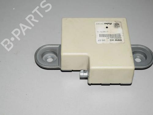 antennabase-bmw-5-e60-2001-2002-2003-2004-2005-2006-2007-2008-2009-2010-34079746 main image