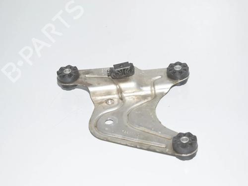 Used Support Support BMW 5 Touring (F11) M 550 d xDrive (381 hp) 34097213 34097213
