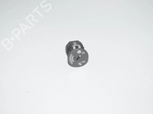 switch-bmw-1-f40-2019-34076266 main image