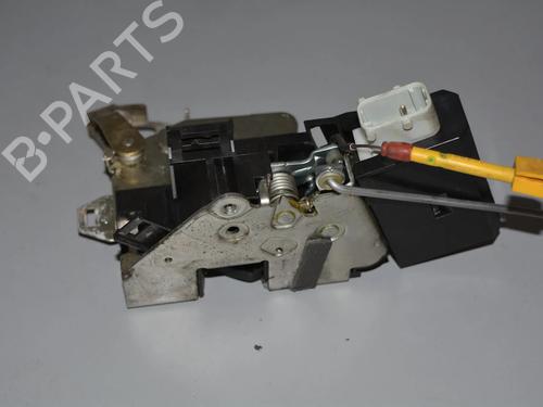 Højre fortil lås Højre fortil lås BMW 5 (E39) 530 d (193 hp) 34092358 34092358