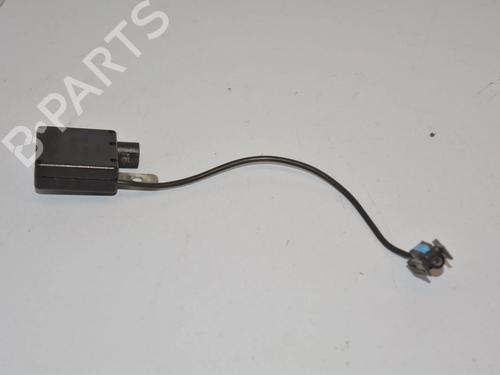 Antenne/Base Antenne/Base BMW 5 (E39) 530 d (184 hp) 34071978 34071978