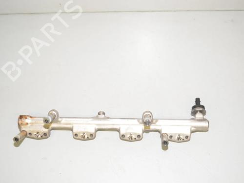 Used Injection rail Injection rail BMW X1 (F48) xDrive 25 i (231 hp) 34072717 34072717