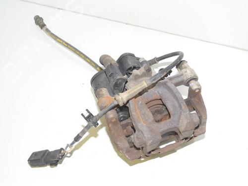 Used Left rear brake caliper Left rear brake caliper BMW i3 (I01) Range Extender (170 hp) 34064940 34064940