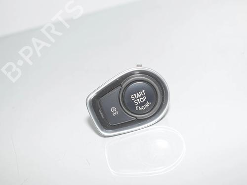 switch-bmw-2-active-tourer-f45-2013-2014-2015-2016-2017-2018-2019-2020-2021-34083656 main image