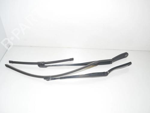 front-windshield-wiper-arm-bmw-5-touring-f11-2009-2010-2011-2012-2013-2014-2015-2016-2017-34082091 main image