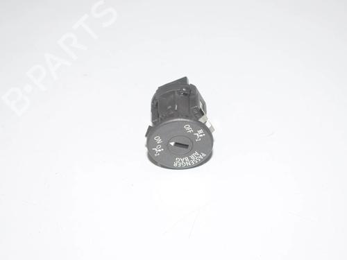 switch-bmw-5-touring-f11-2009-2010-2011-2012-2013-2014-2015-2016-2017-34073727 main image